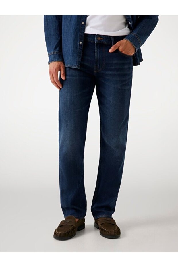 Finnley Men's Slim Fit Jeans