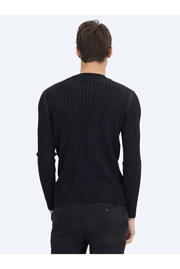 Siyah Bisiklet Yaka Jakarlı Yün Karışımlı Triko Kazak - 5