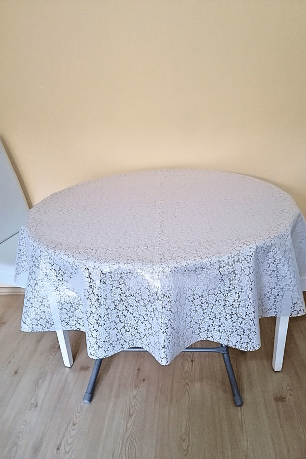 Transparent Oil-Cloth Coating Lace Look Round Table Cloth -137 cm Diameter -White Color-Cck