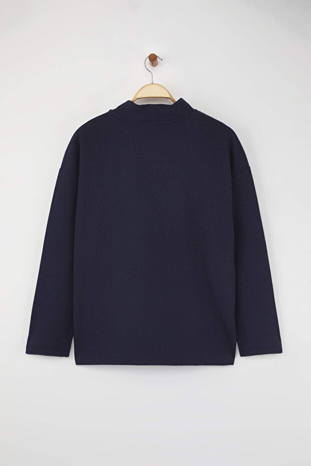 Granatowa koszulka z zamkiem błyskawicznym przy kołnierzu, o regularnym kroju, z dzianiny TBBAW23AO00006 - 8