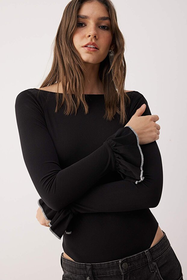 Siyah Kayık Yaka Örme Body TPRAW26BD00025 - 2
