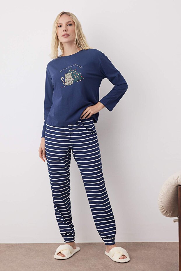 Kadın Couple/Çift Lacivert %100 Pamuklu Çizgili Yılbaşı Temalı Örme Pijama Takımı THMAW25PT00164 - 2