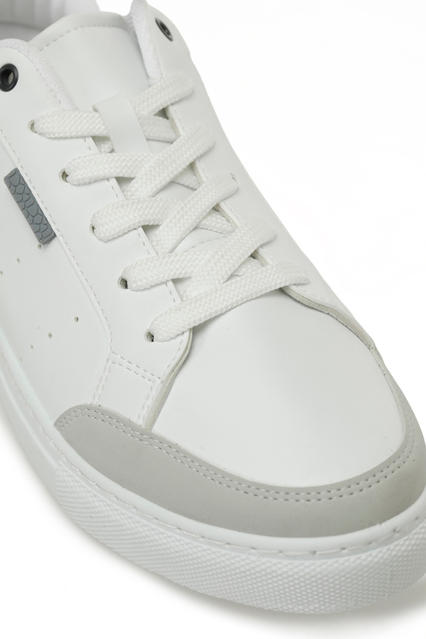 Casey 5Pr White Men's Sneaker - 7