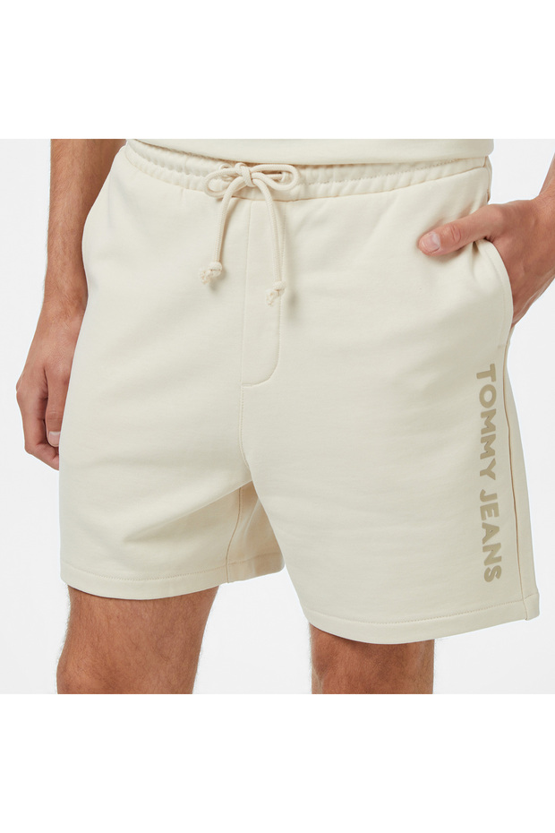 Tommy Jeans Stack Logo Erkek Bej Şort - 4