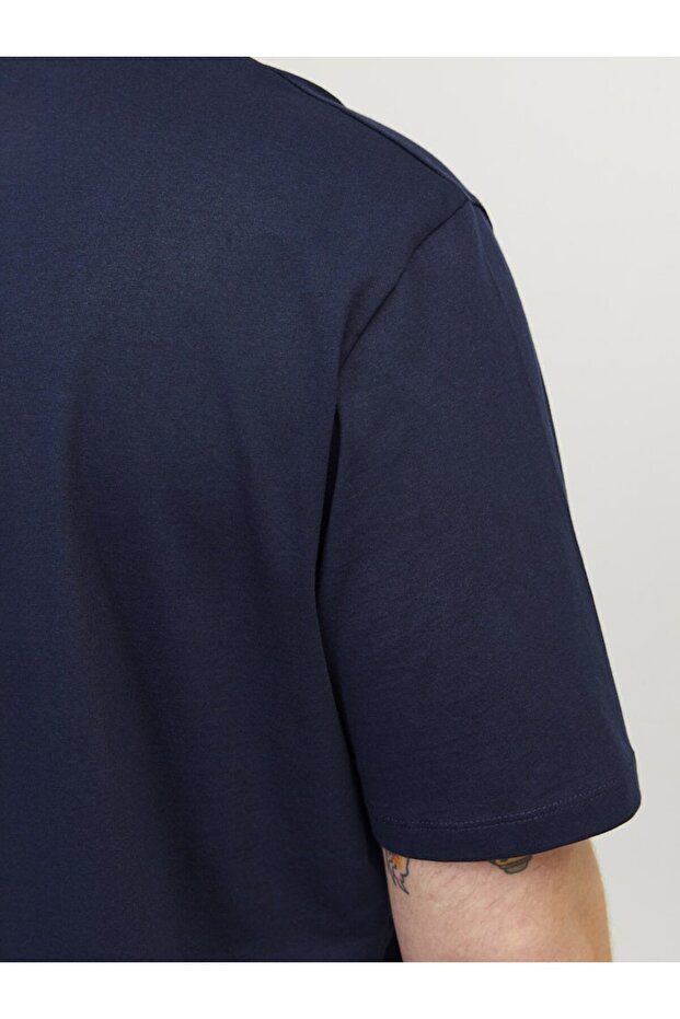 بالإضافة إلى تي شيرت مثلث اللاعب - 7