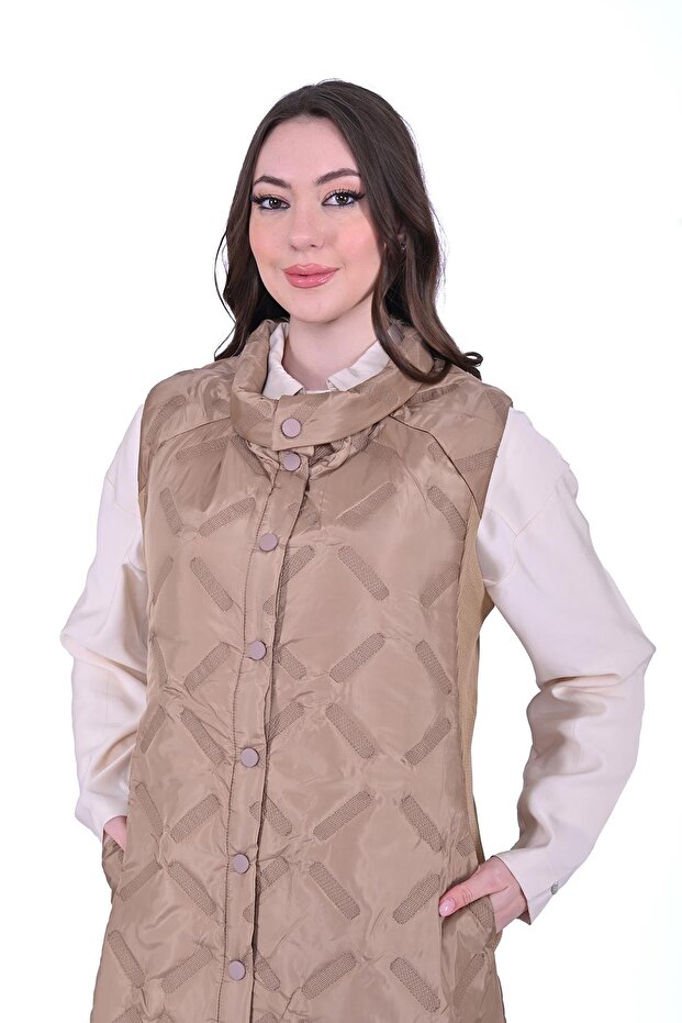 Pervane Kapitone Yelek SÜTLÜKAHVE - 1