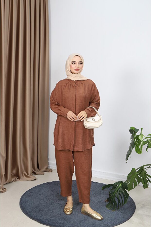Pants Suit with Hidden Buttons