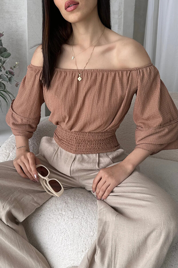 Women's Madonna Collar Waist Gimped Spanish Sleeve Crop Blouse Camel