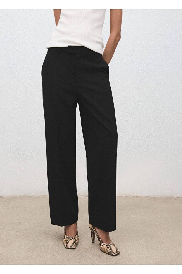 Mid-Rise Straight-Cut Cropped Pants