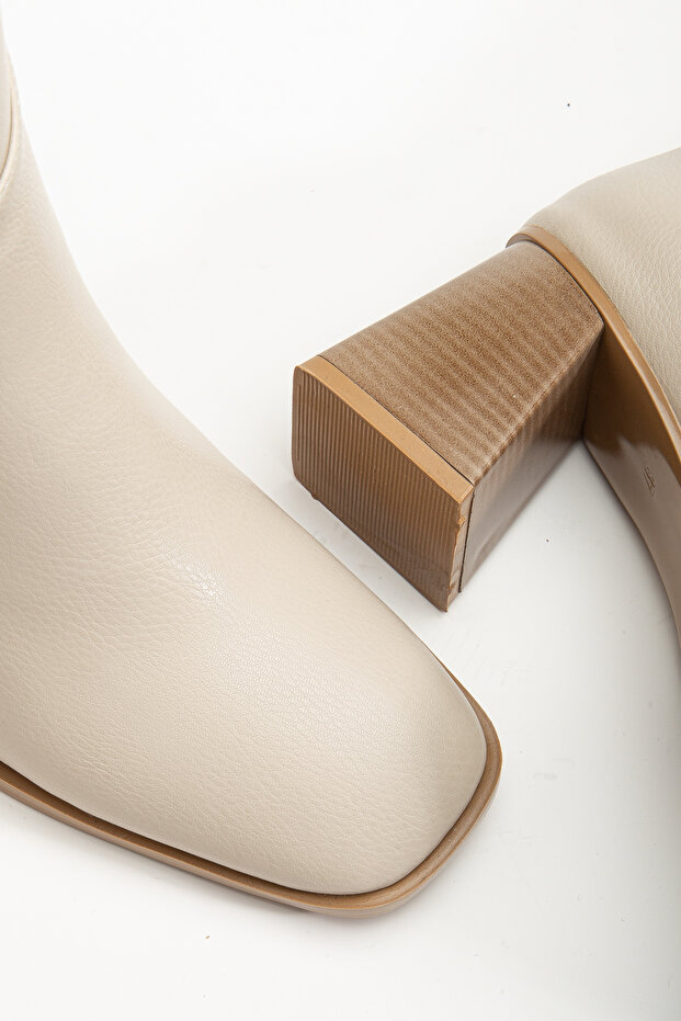 VASTAG TÖRÖK SARKÚ BEJ KRÉM SZÍNŰ NŐI CSIZMA - 4