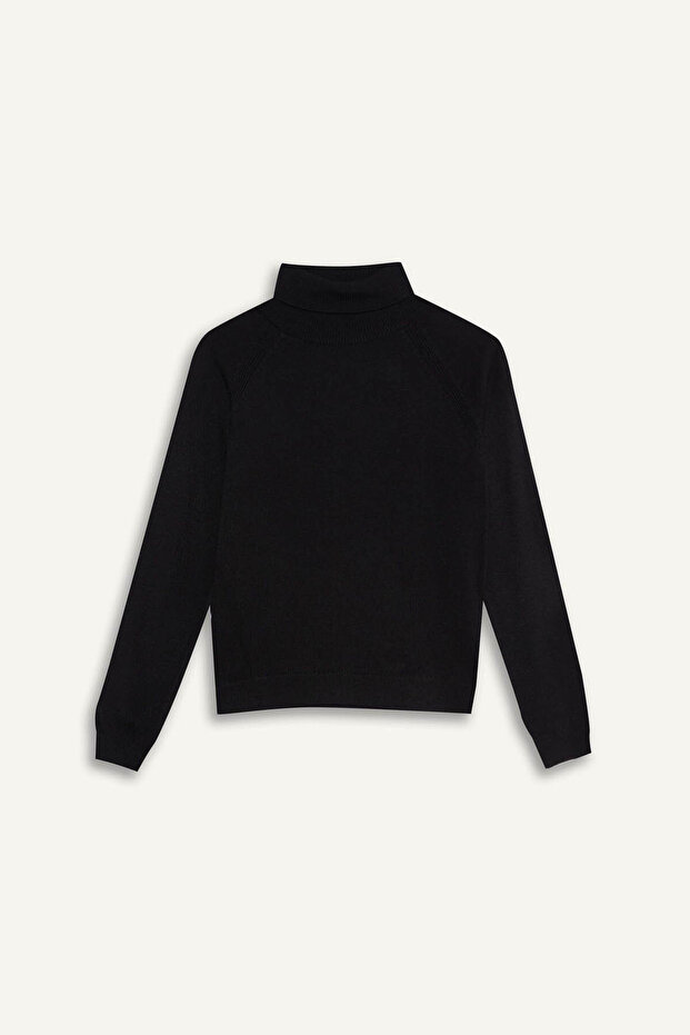 Black Girl's Sweater R1953A6/Bk27