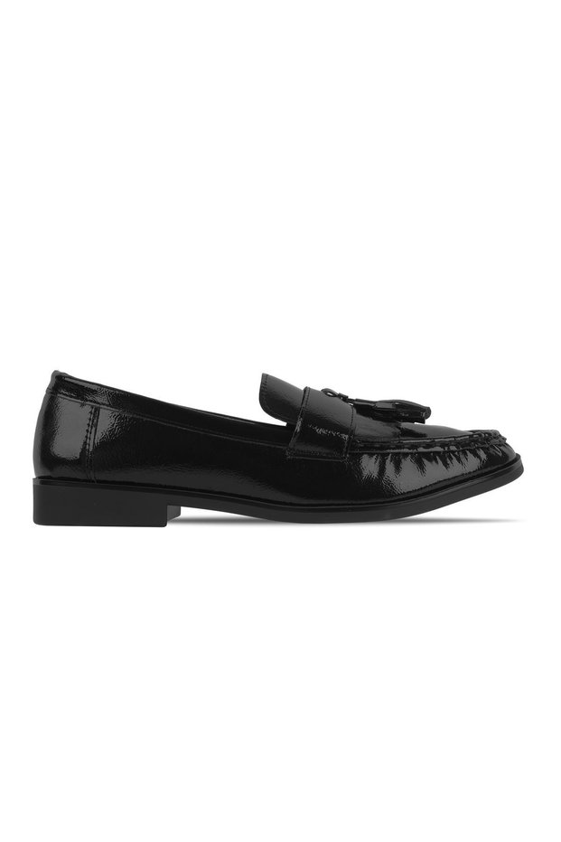 Opini Women's Tasseled Ballerina Shoes with Stitching Detail-R.Black
