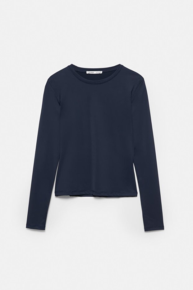 Vücuda oturan poliamid t-shirt - 6