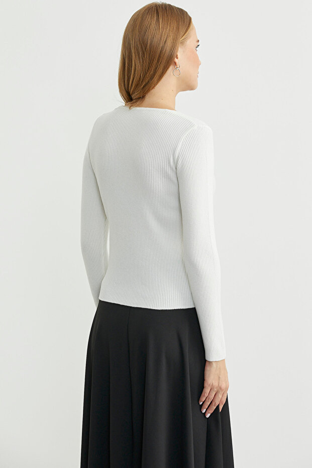 Ribbed Basic V-Neck Knit Sweater - Bone - 6