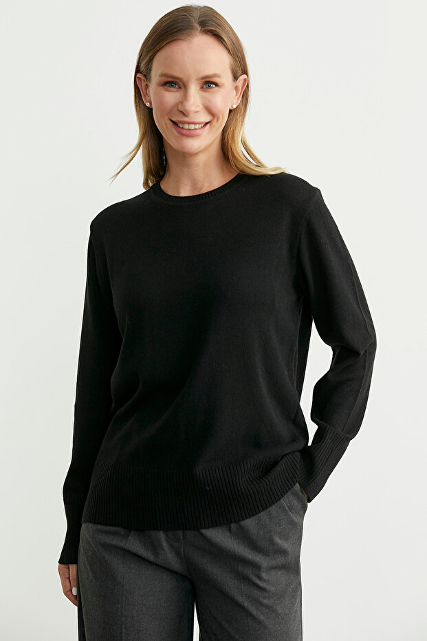 سترة تريكو أساسية من الصوف برقبة دائرية - أسود - 2