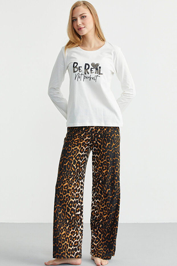 Soft Textured Leopard Combination Comfortable Set - Ecru - 3