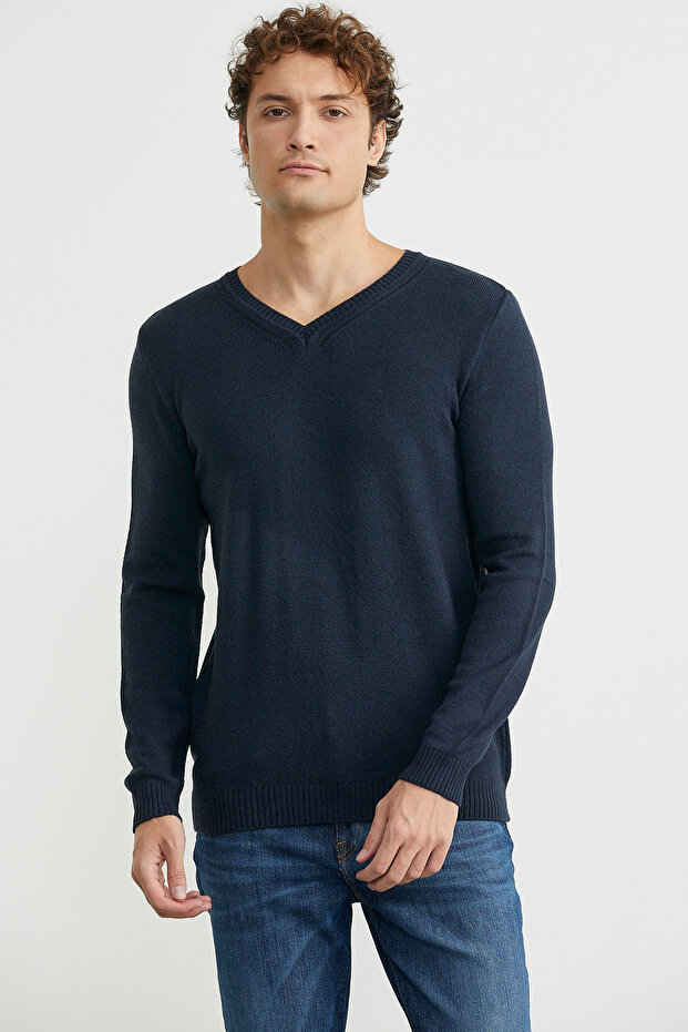 سترة تريكو أساسية برقبة على شكل حرف V - أزرق داكن - 2