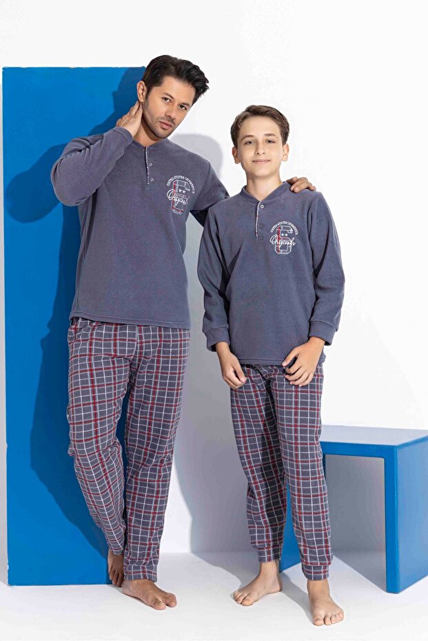 Erkek 6 nakışlı gri ekose desen polar kumaş kışlık sıcak tutar pijama takımı - 1