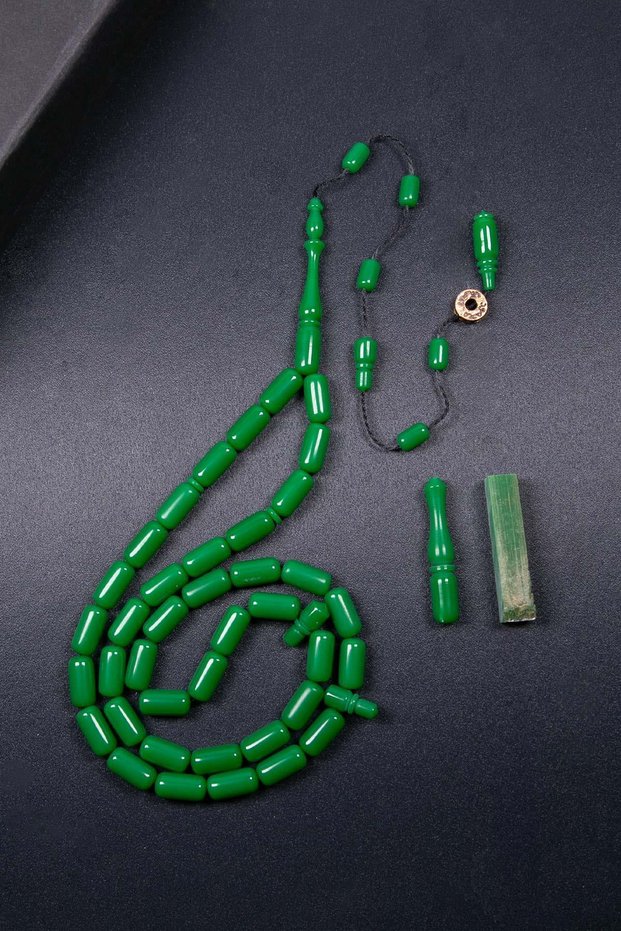 Green Master Craftsmanship 45 Grain Old French Galalite Prayer Beads