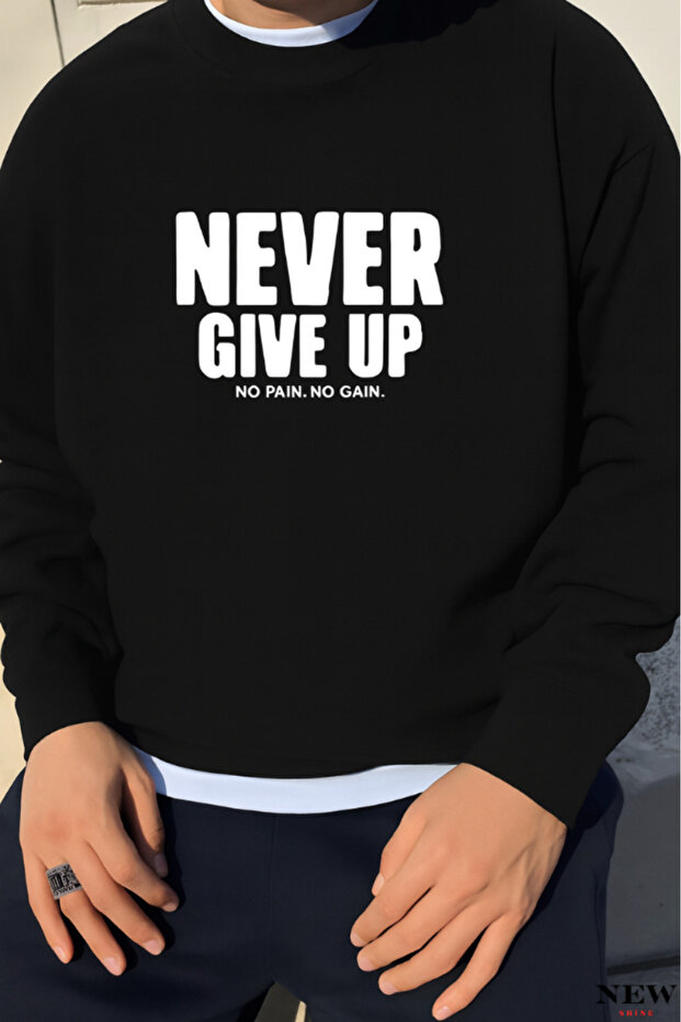 سترة مطبوعة بياقة دائرية من Never Give Up
