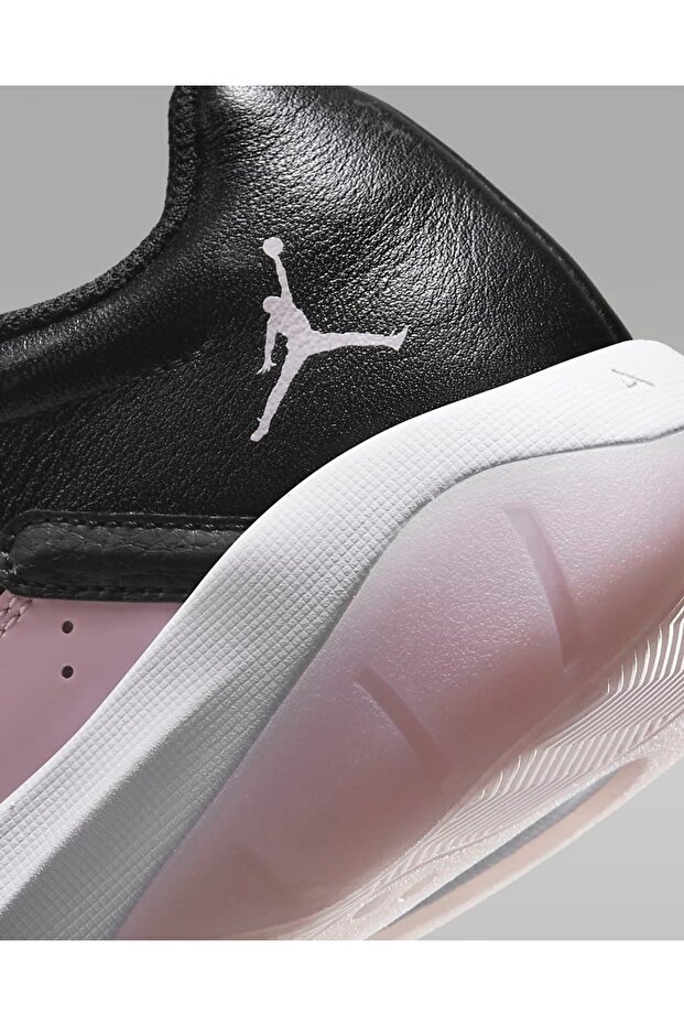 Air Jordan 11 CMFT Low - 8