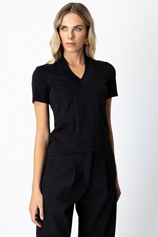 V Yaka Dikişli Basic Tişört - 2