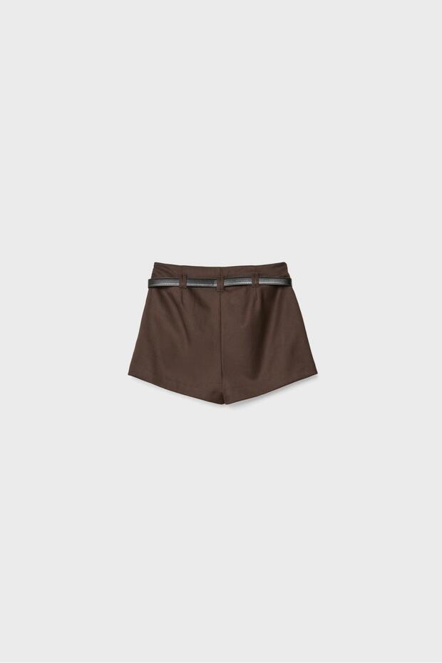 Mini dar kesim kemerli şık şort - 7