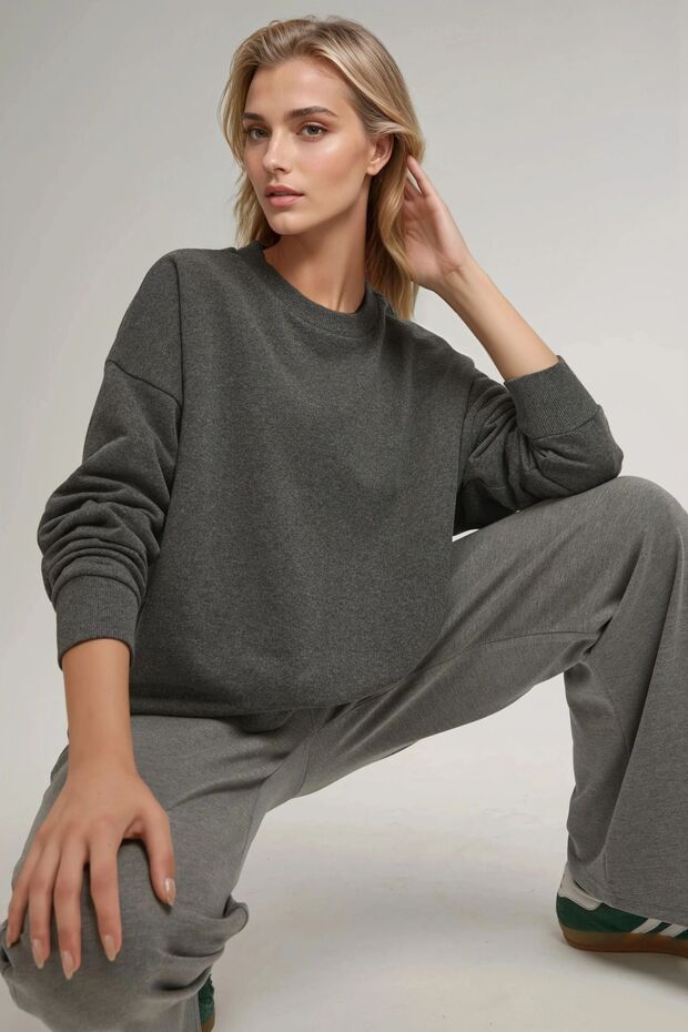 Oversize Bisiklet Yaka Basic Sweatshirt - 1