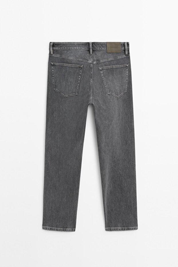 Tapered fit jean - 8