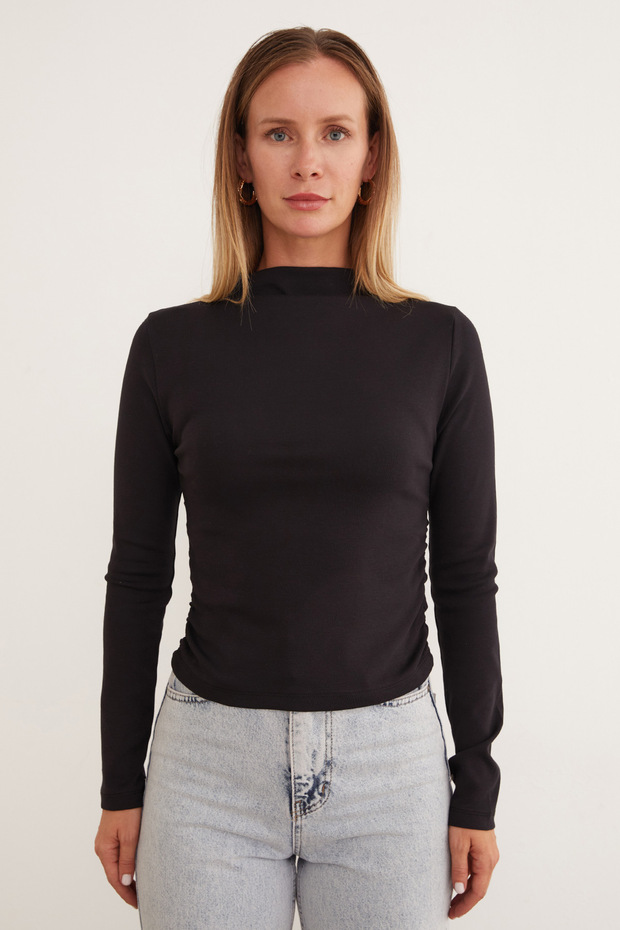 Basic Yanları Drapeli Dik Yaka Modal Bluz - 6