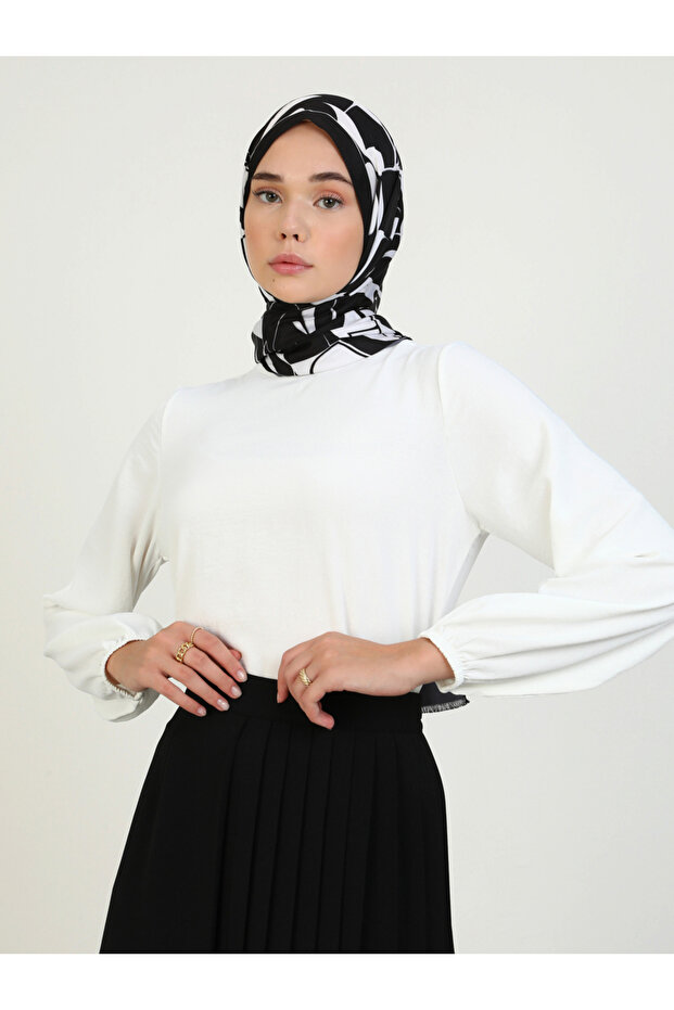 Off White Solid Balloon Sleeve Blouse - 3