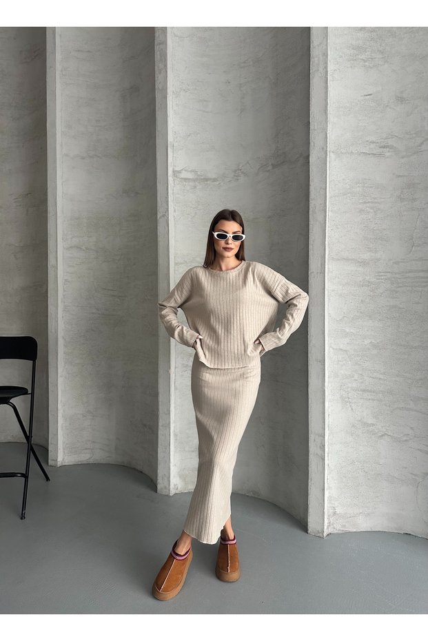 Women's Cotton Circular Neck Skirt Suit