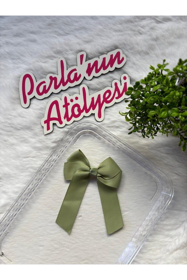 Large khaki bow hairpin with crocodile clip