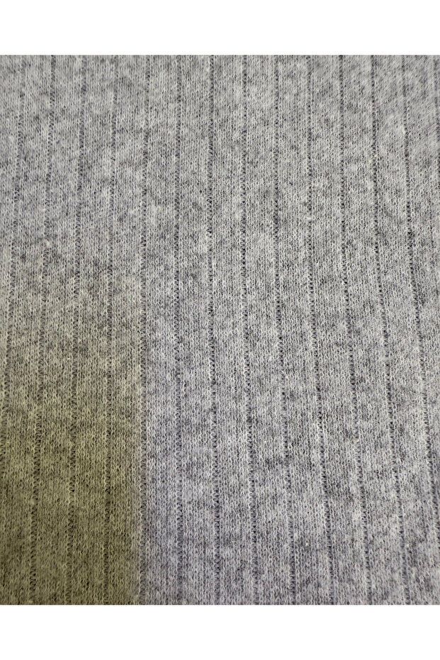 طقم سترة وبلوزة وبنطلون للنساء - 7