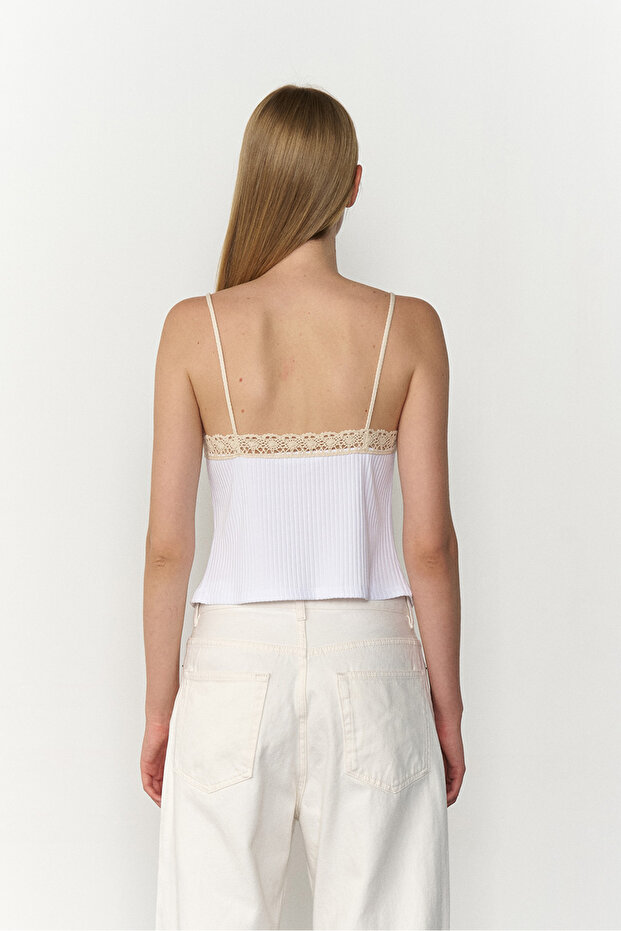 Güpür Detaylı Bluz - 4