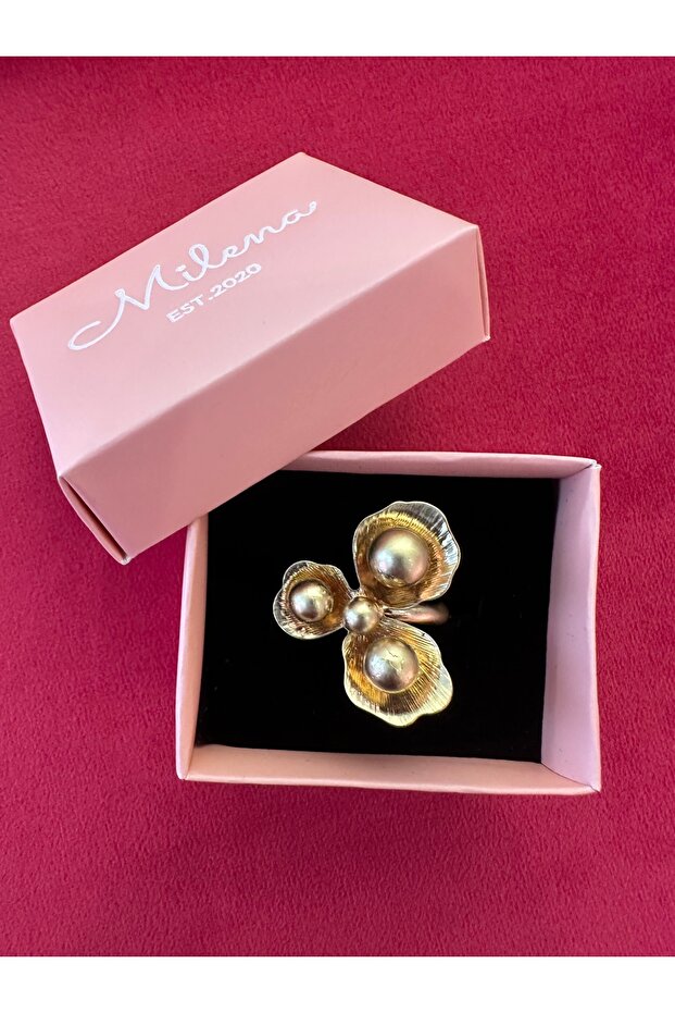Milena Istanbul Matte Gold Three Petal and Bud Flower Ring