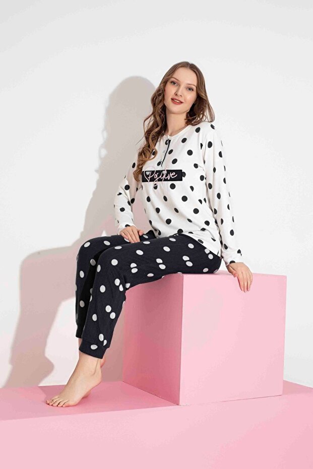 Kadın Puantiye Desenli Termal Kumaş Pijama Takımı Anne Kız Kombin Tek Tek Sepete Eklenmelidir. - 2