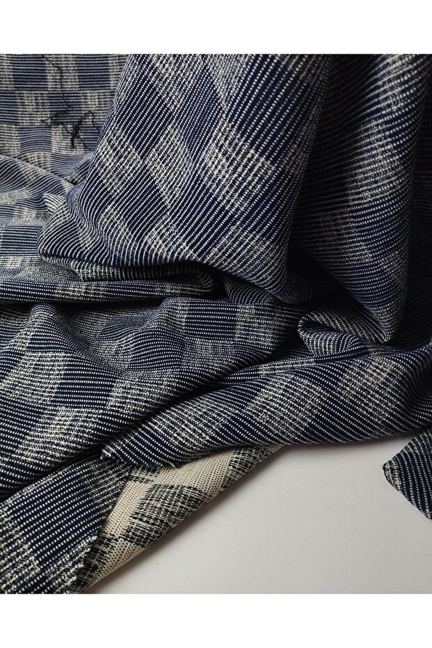 42% Acrylic 35% Synthetic 22% Cotton 1% Elastane Checkerboard Pattern Blue Gray Shawl Width: 120