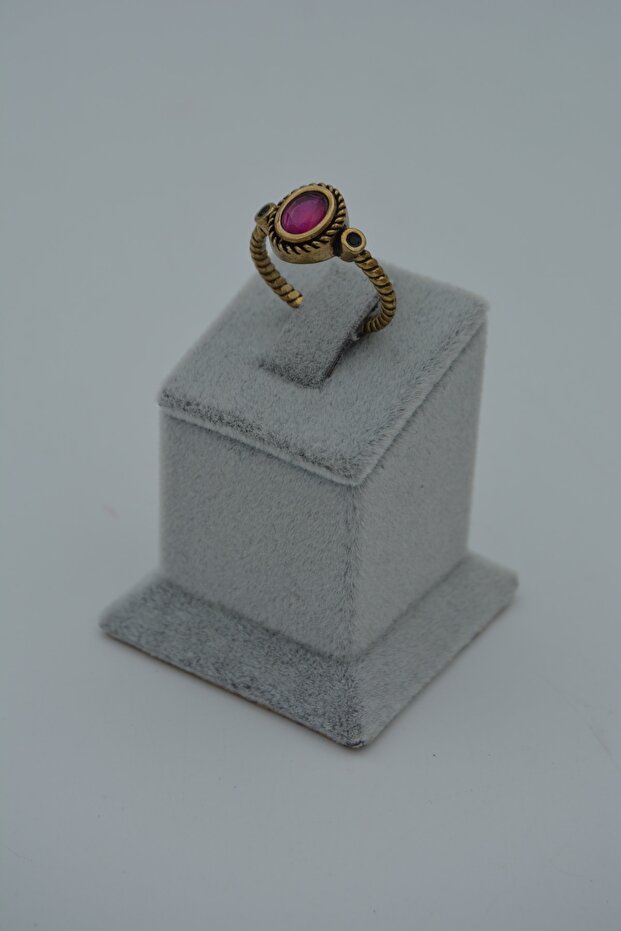 Baroque Design Ruby Stone Ring - 4
