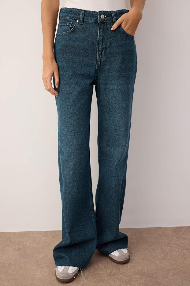 Koyu Mavi Paça Kesikli Ekstra Yüksek Bel Geniş Paça Wide Leg Jeans TWOAW26JE00080 - 3