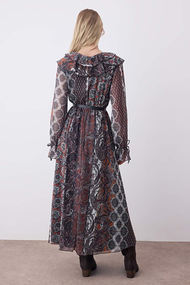 Çok Renkli Boho Baskılı Fırfır Detaylı Skater/Belden Açılan Midi Esnek Örme Elbise TWOAW26EL00250 - 4