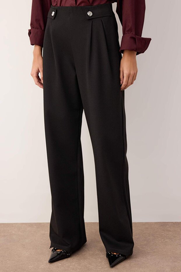 Siyah Diagonel Pileli Düğmeli Wide Leg/Geniş Paça Örme Pantolon TWOAW26PL00041 - 3