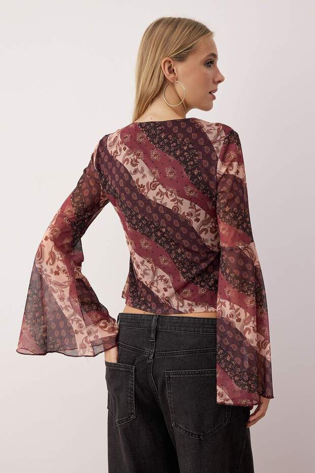 Çok Renkli Boho/Boho Chic Baskılı V yaka İspanyol Kol Tül Esnek Örme Bluz TWOAW26BZ00239 - 4