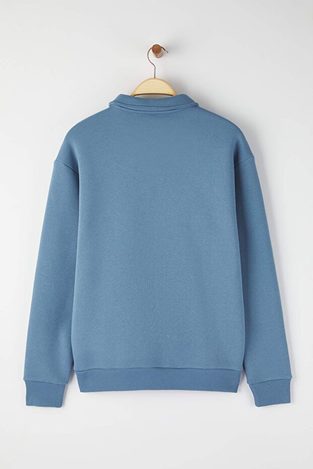 Mavi Yeni Oversize/Geniş Kesim Polo Yaka Slogan Nakışlı İçi Şardonlu Sweatshirt TMNAW26SW00011 - 8