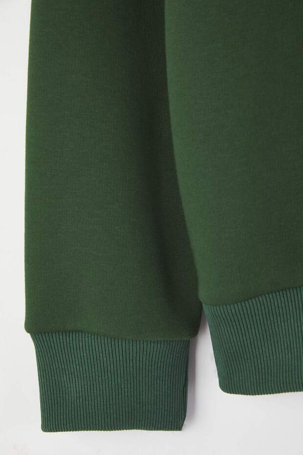 Zümrüt Yeşili Yeni Oversize/Geniş Kesim Dik Yaka Biye Detaylı Sweatshirt TMNAW26SW00002 - 7