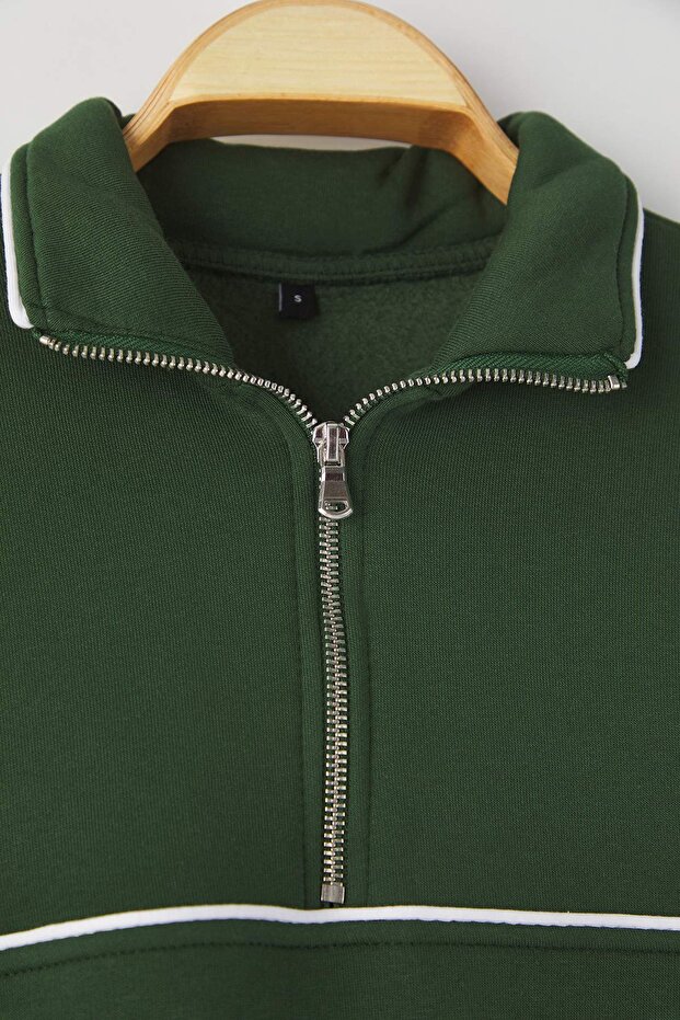 Zümrüt Yeşili Yeni Oversize/Geniş Kesim Dik Yaka Biye Detaylı Sweatshirt TMNAW26SW00002 - 6
