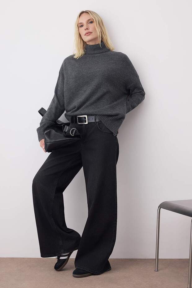 Anthrazitfarbener Strickpullover mit breiter Passform – weich strukturiert TWOAW23KZ00469 - 2