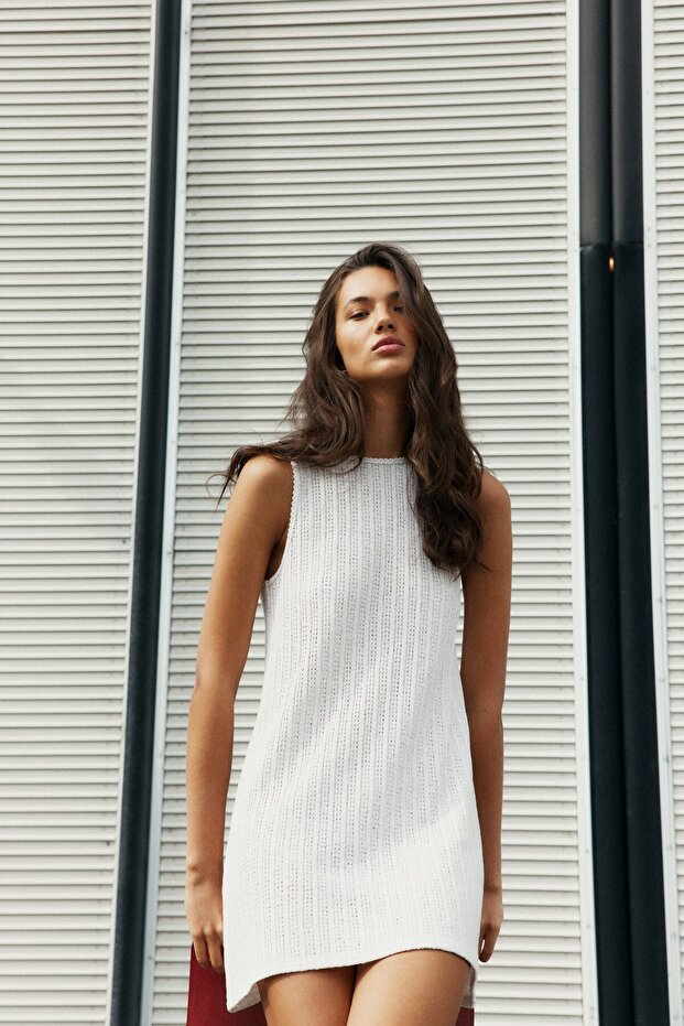 Kolsuz Tekstüre Triko Elbise - 4