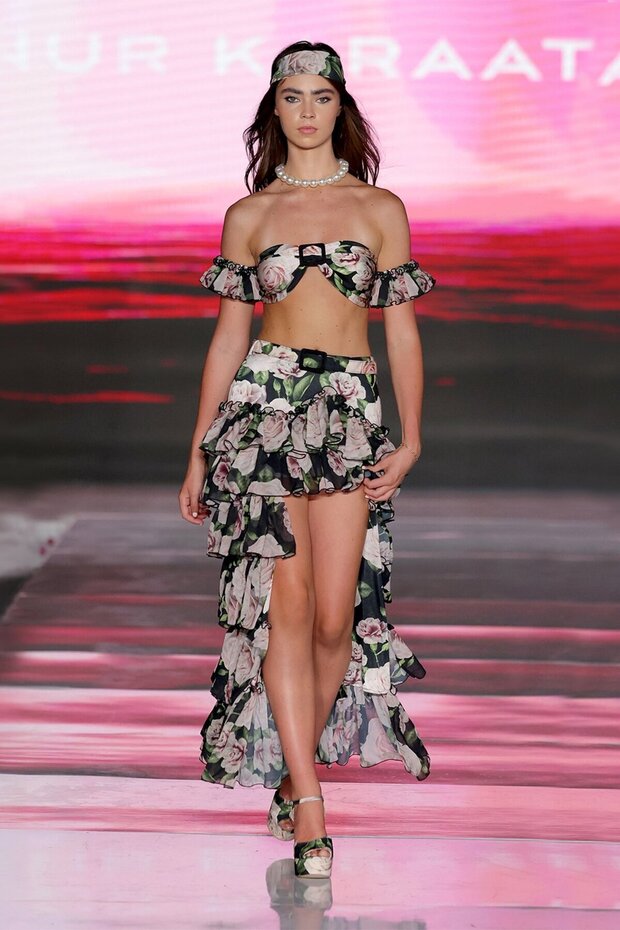 Bloom Marigold Set - 1