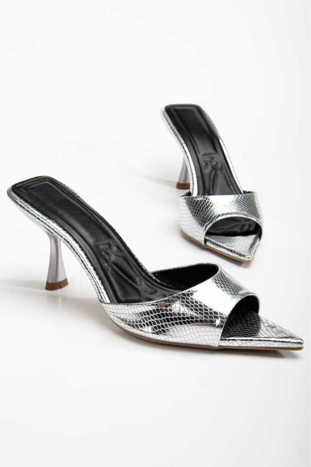 Bellezza Silver Pointed Toe Women's Slippers
